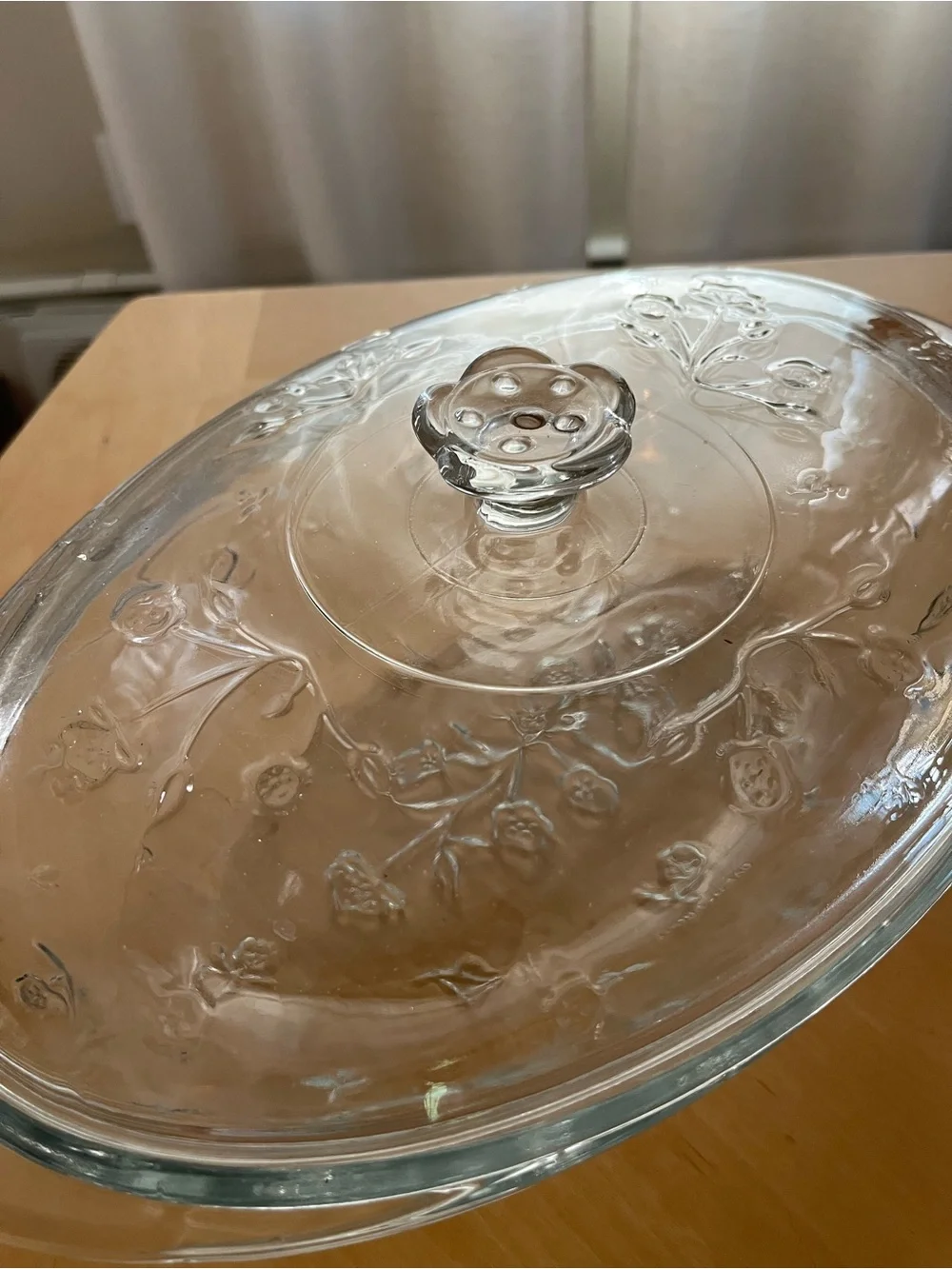 Anchor Hocking Savannah Covered Casserole Dish 2 Quart Clear Glass Baking Dish